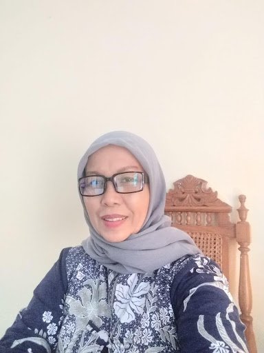 Dr. KOMANG AYU HENNY ACHJAR